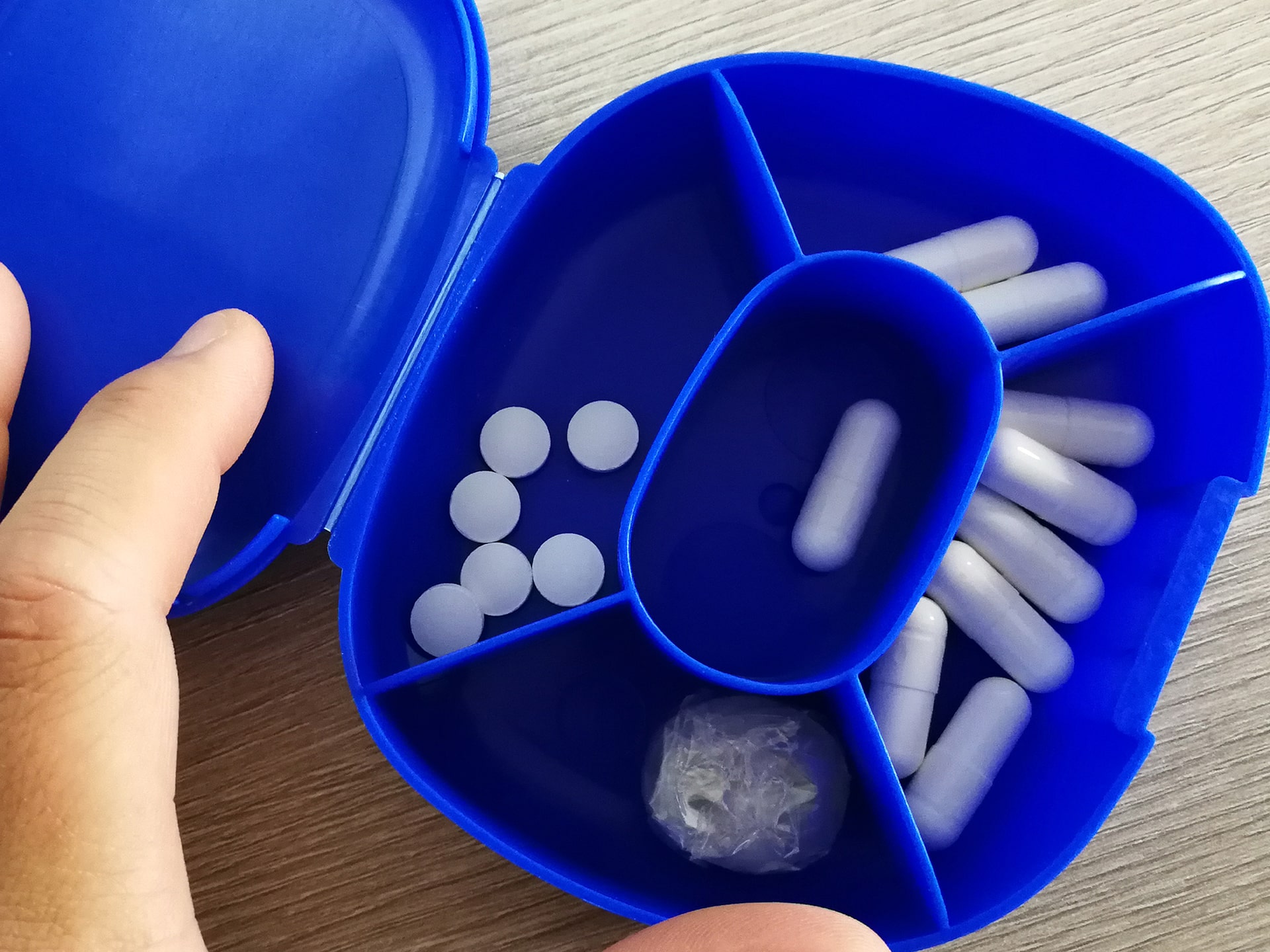 Pillbox - krabička na doplňky