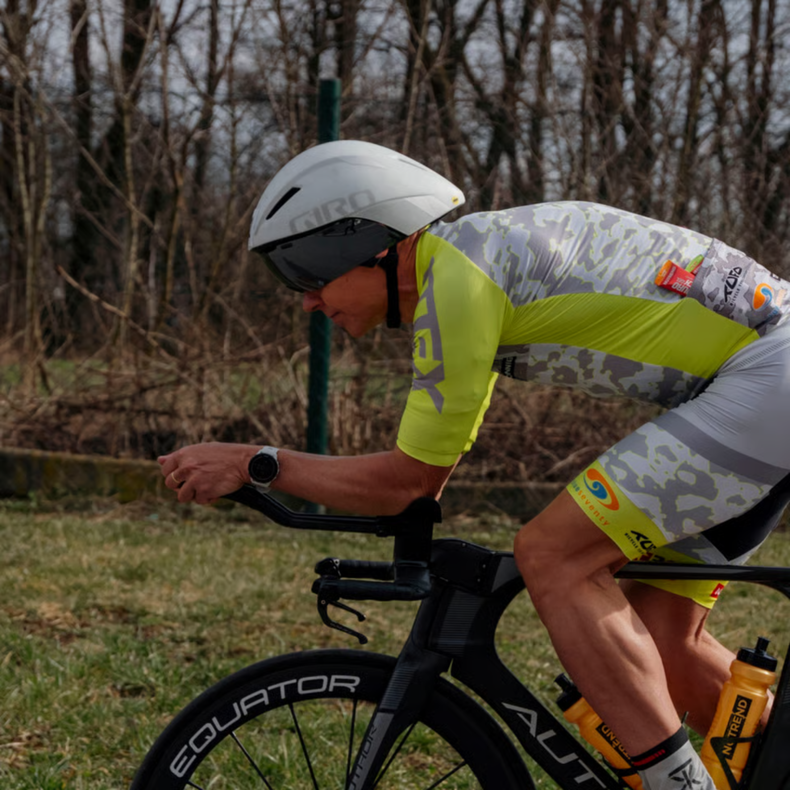 NUTREND - Endurosnack - 10x 75g (tuba)