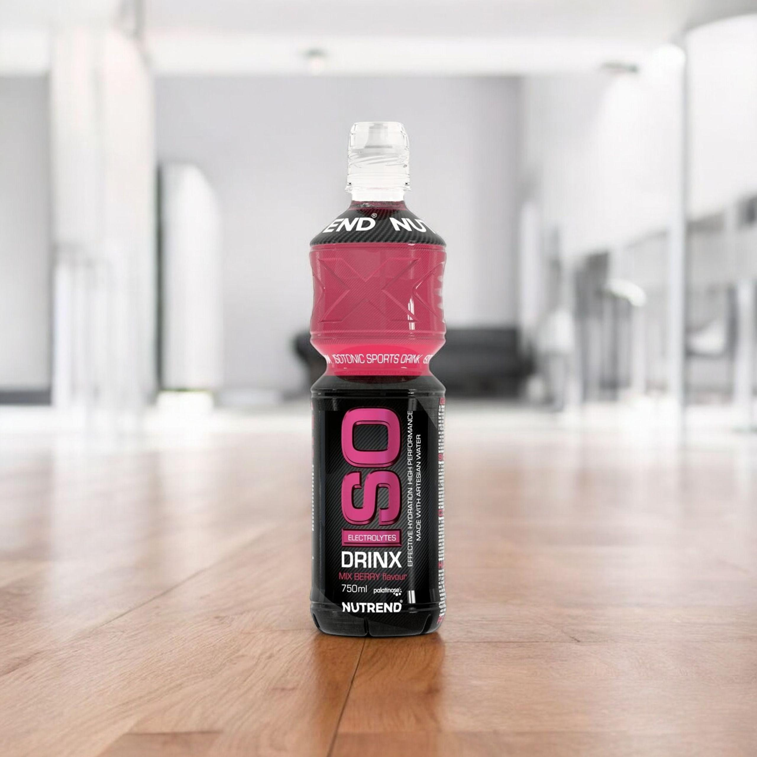 NUTREND - Isodrinx - 8x 750ml - Směs Bobulí