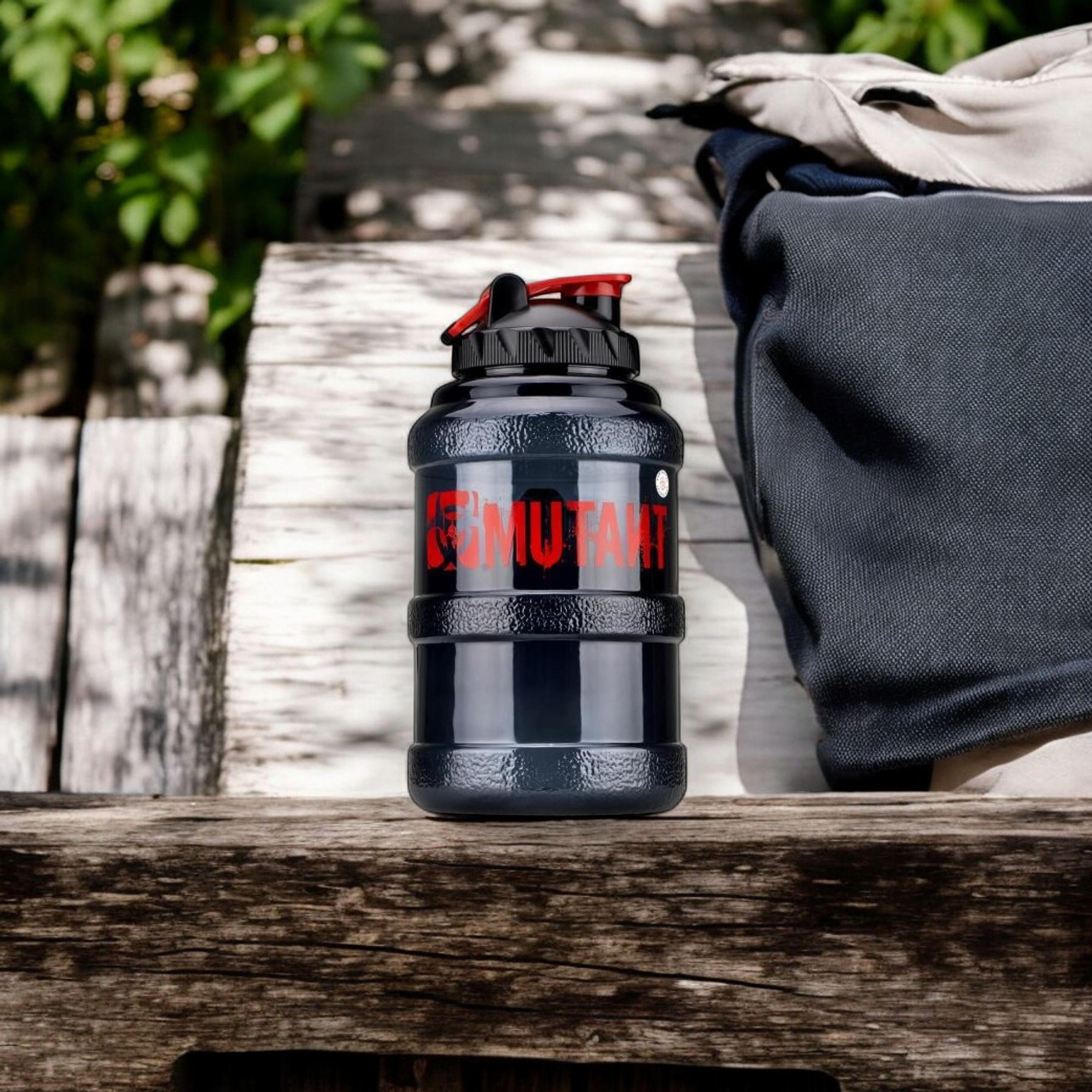 MUTANT - Mega Hrnek - 2600ml - Černá Červená