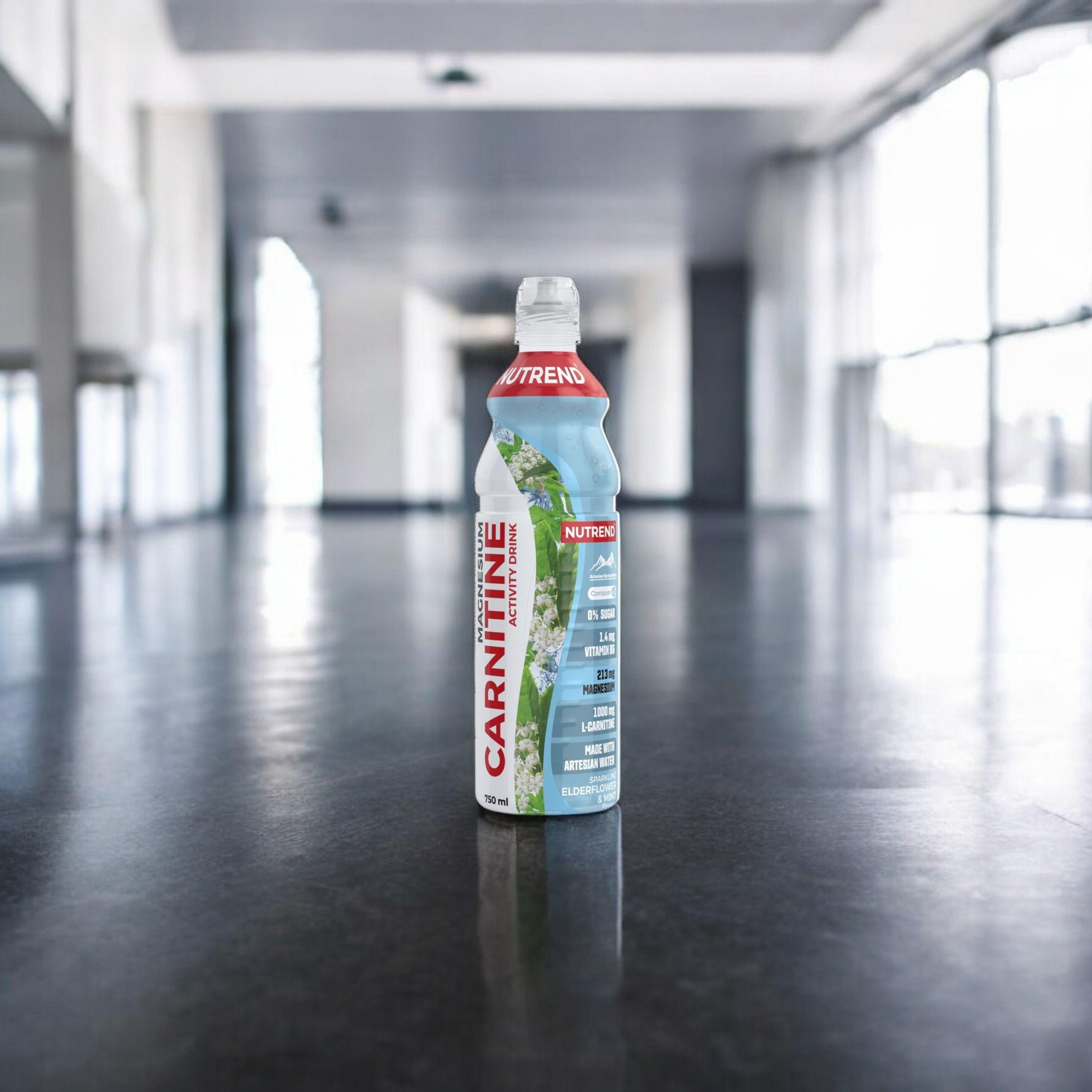 NUTREND - Karnitinový nápoj - 750ml - Bezový květ-Máta