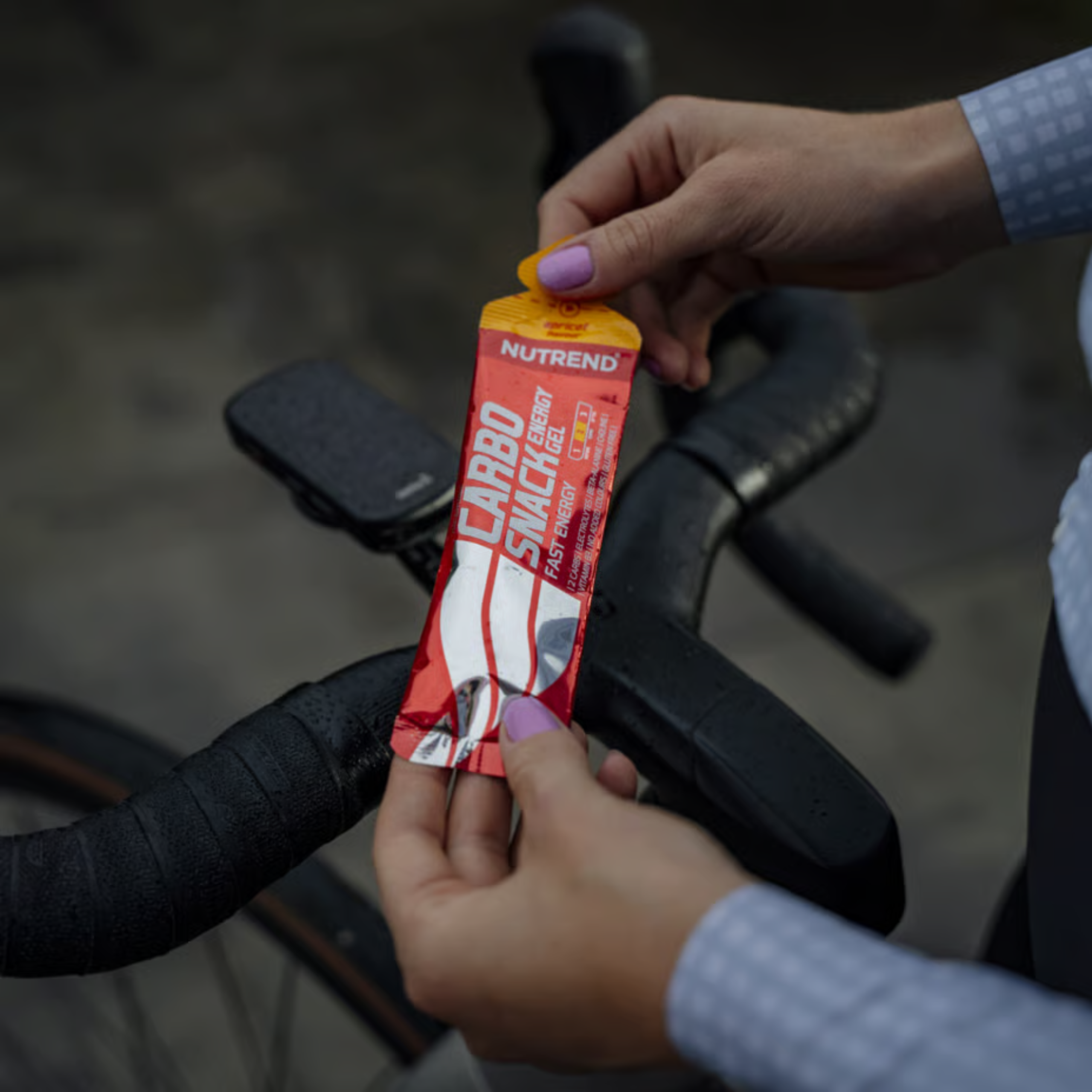 NUTREND - Carbosnack - 18x 50g - Borůvka